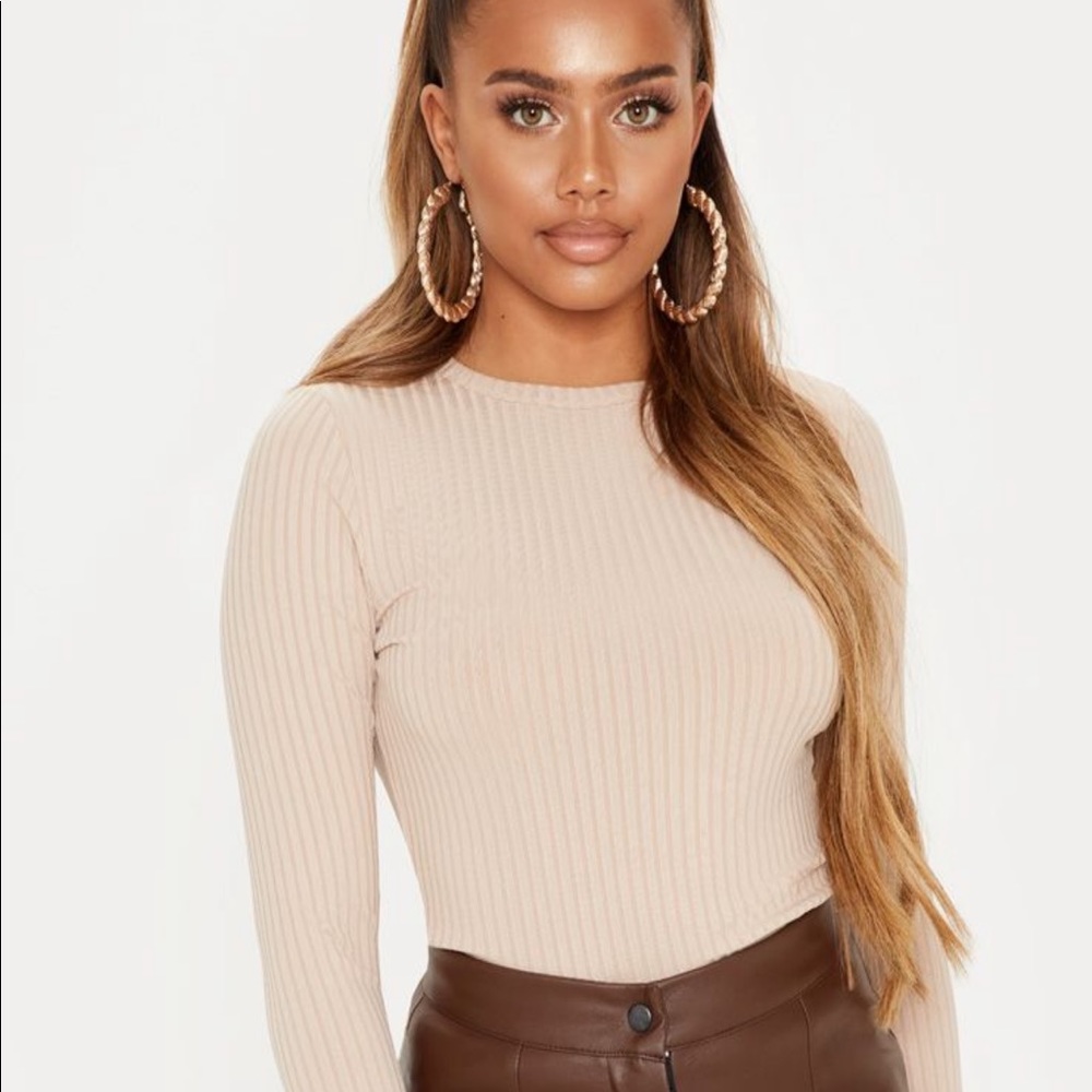 Pretty Little Thing Ribbed Crewneck Long Sleeve